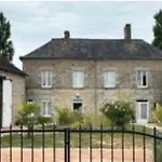 Couette-café Chateau Saintonge Le Chevain
